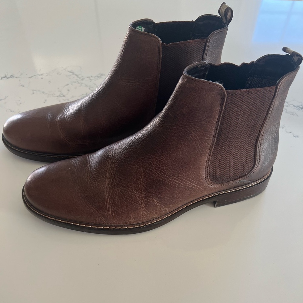 Men’s Brown Leather Chelsea Boots size 10